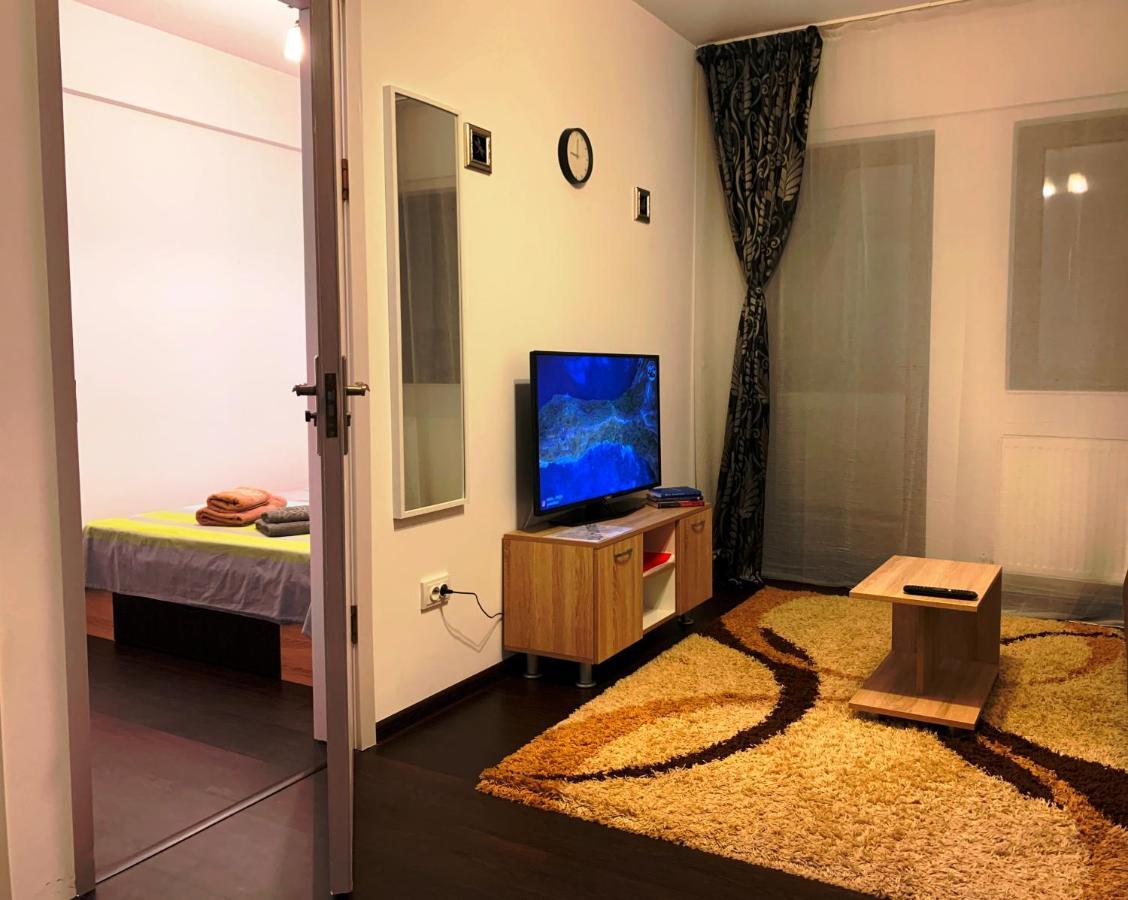 יאשי At Home מראה חיצוני תמונה