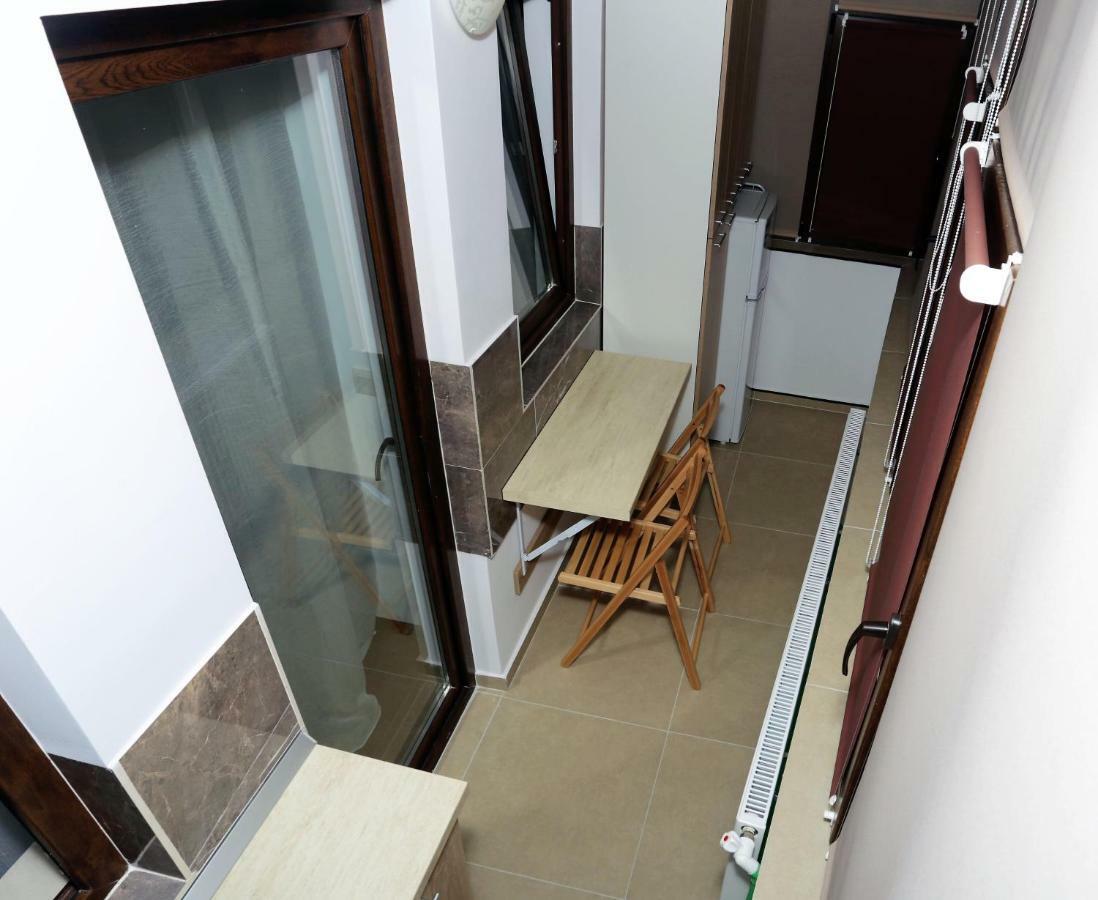 יאשי At Home מראה חיצוני תמונה